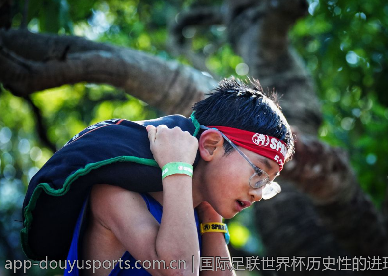 国际足联世界杯历史性的进球回放