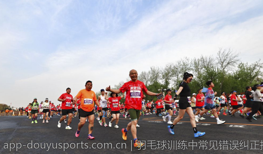 羽毛球训练中常见错误纠正指南